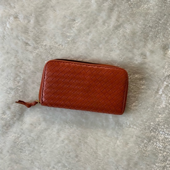 Bottega Veneta Handbags - Authentic Bottega Veneta Large wallet